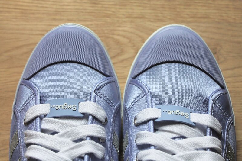 Segue lilac blue colored women's glitter sneakers