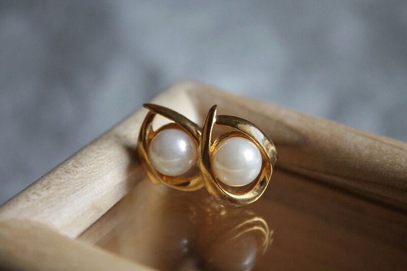 Titan Silver & Gold classy pearl stud earrings