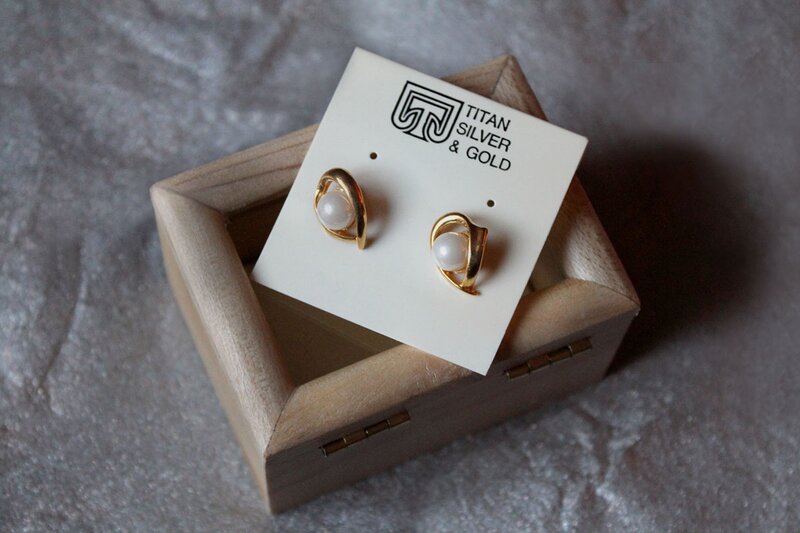 Pearl earrings studs from Titan Silver & Gold